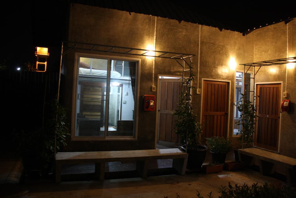 Zan Pla Nade Guesthouse Τσιανγκ Ράϊ Δωμάτιο φωτογραφία