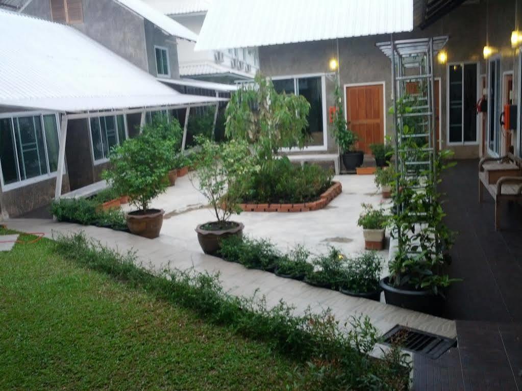 Zan Pla Nade Guesthouse Τσιανγκ Ράϊ Εξωτερικό φωτογραφία
